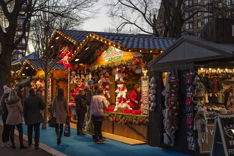 Madrid's Christmas Markets ShMadrid